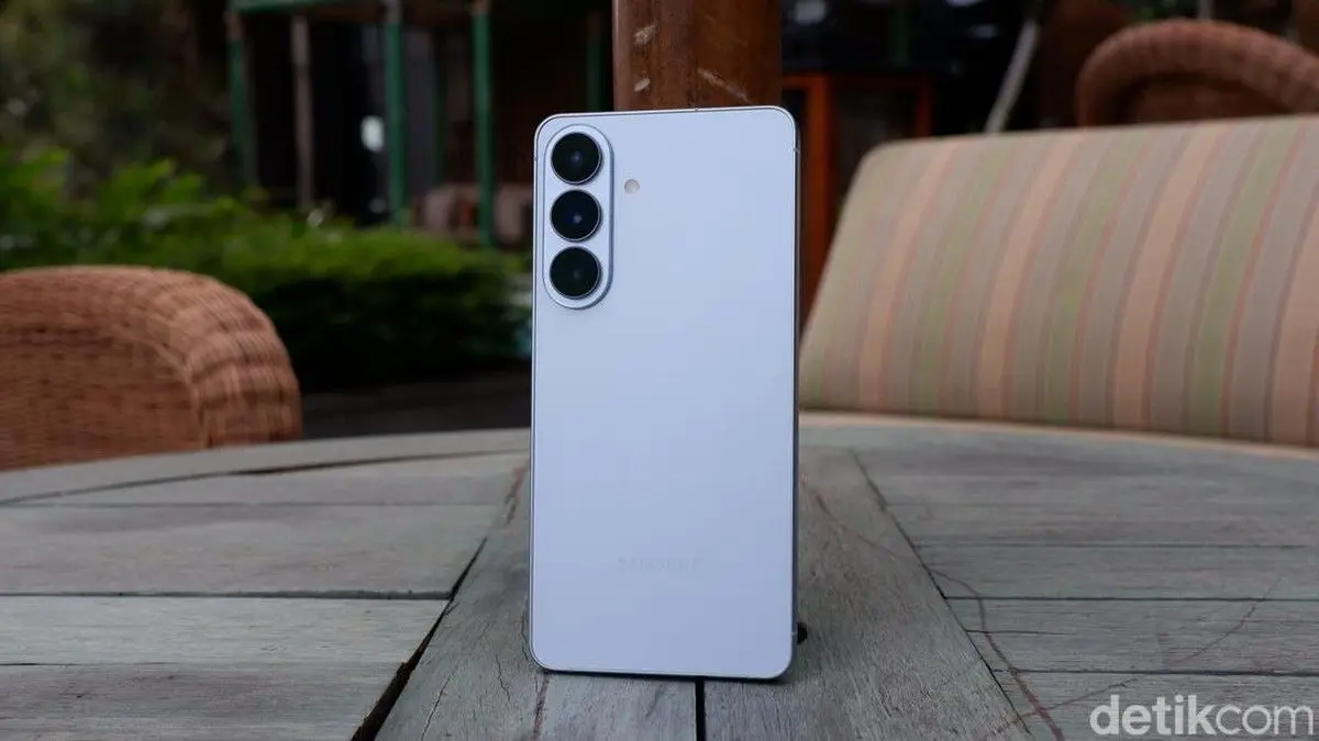 Skor Kepuasan Pengguna Smartphone 2026: Samsung Lampaui Apple, Siapa Pemenang Sesungguhnya?