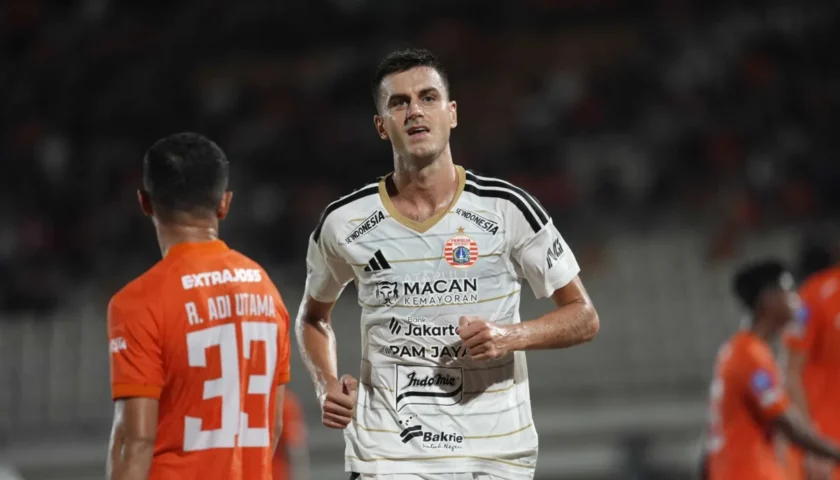 Alexander Jeremejeff Punya Lawan Sepadan dari Madura United