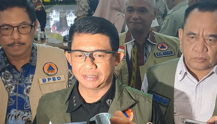 Kepala BNPB Klarifikasi Pernyataan ‘Kehidupan Normal’ di Tengah Karhutla Kalimantan, Menegaskan Fokus pada Indikator Terbatas dan Mengakui Dampak Luas